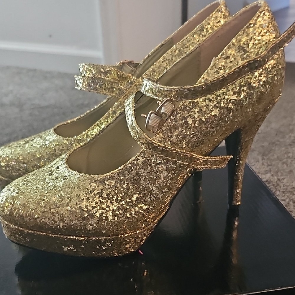 Ellie Gold Sparkle Women's Heels